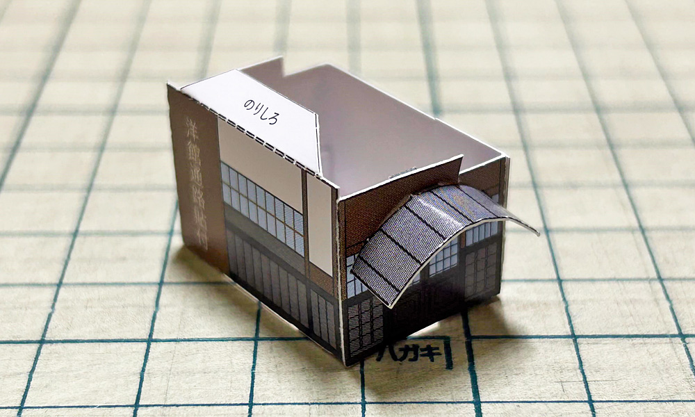 主屋玄関の組み立て