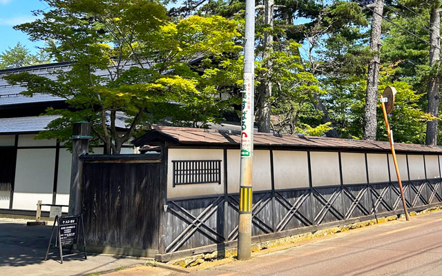 旧地主屋敷群と黒塀