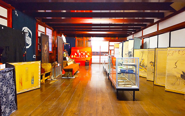 旧地主屋敷群と黒塀